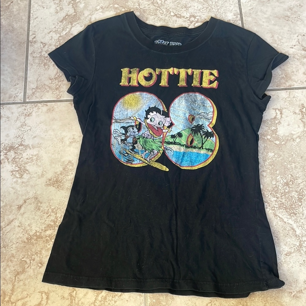 Betty Boop Juniors size large shirt
